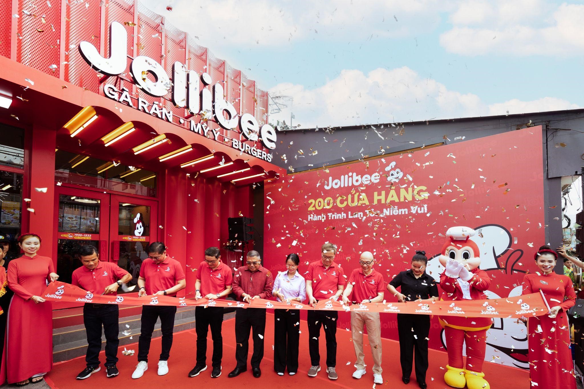 Jollibee đạt mốc 200 cửa hàng tại thị trường Việt Nam